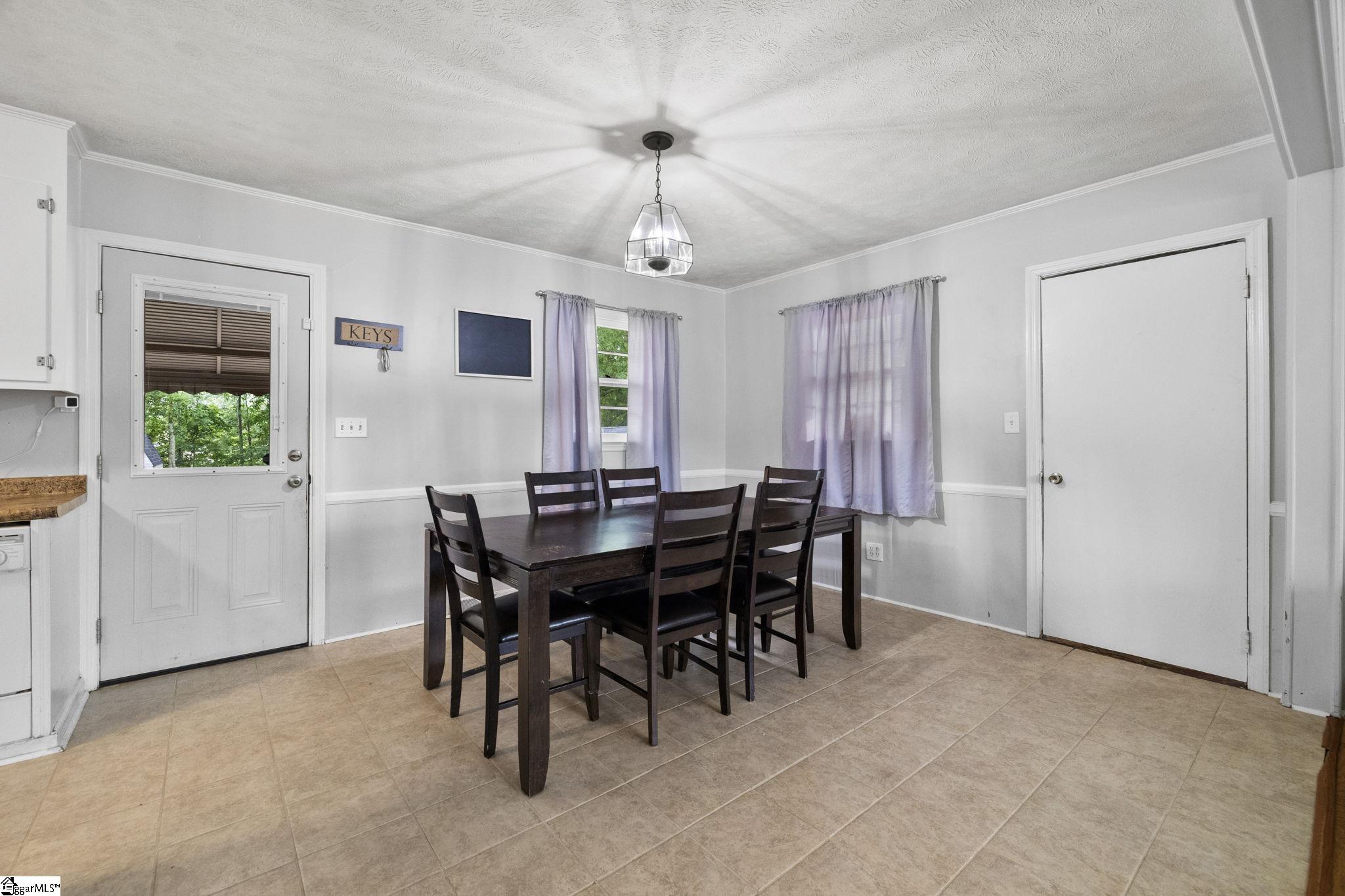 4195 South Blue Ridge Drive Greer, SC 29651 - Photo 10 of 37