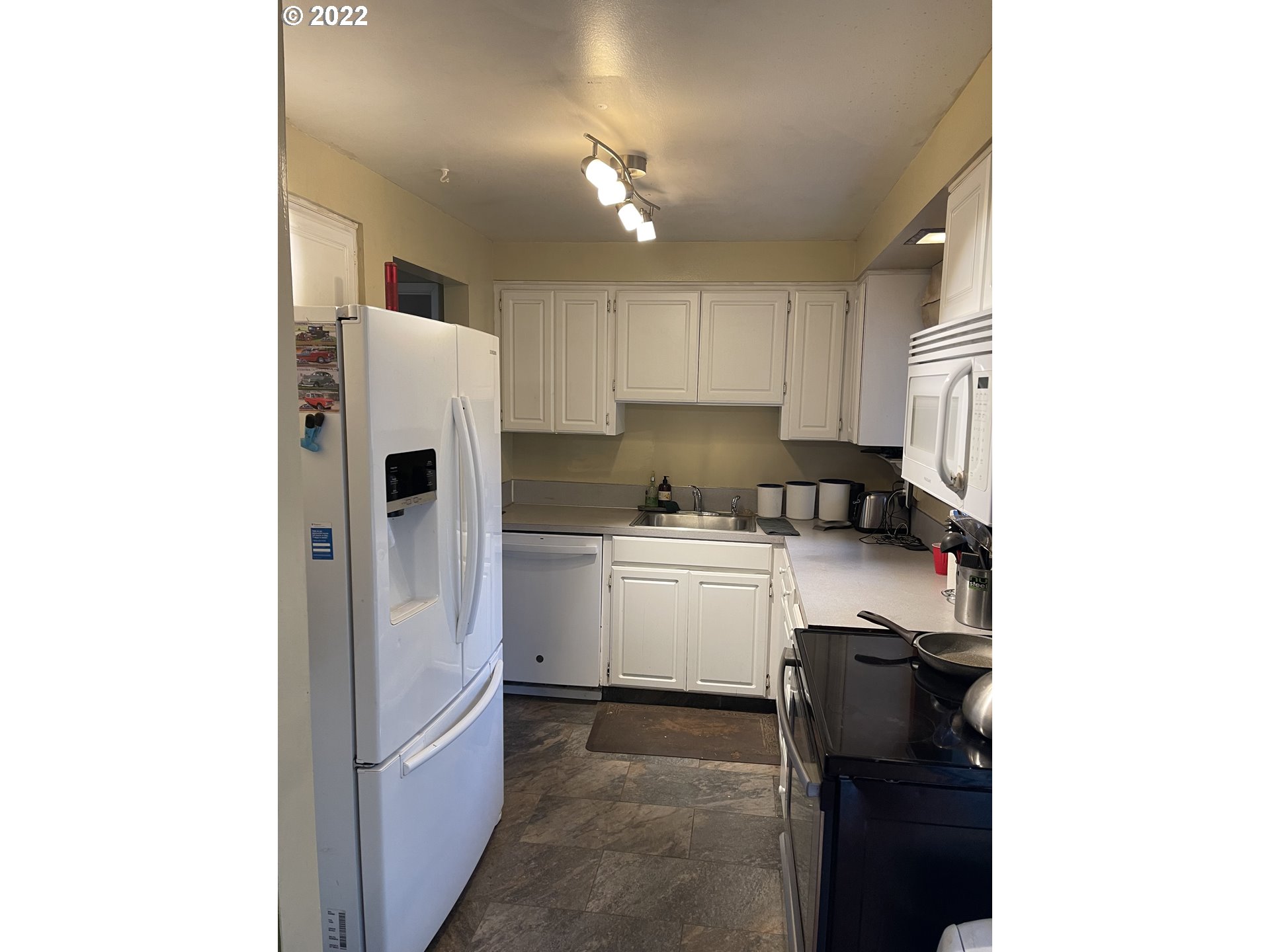 17341 South Beckman Road Oregon City, OR 97045 - Photo 8 of 25 Gallery Image 8