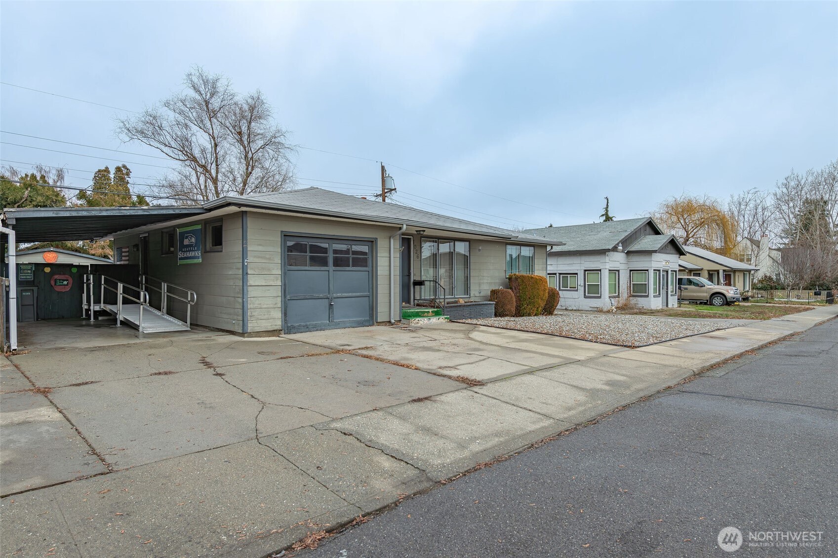 1026 Lindy Street Wenatchee, WA 98801 - Photo 4 of 39