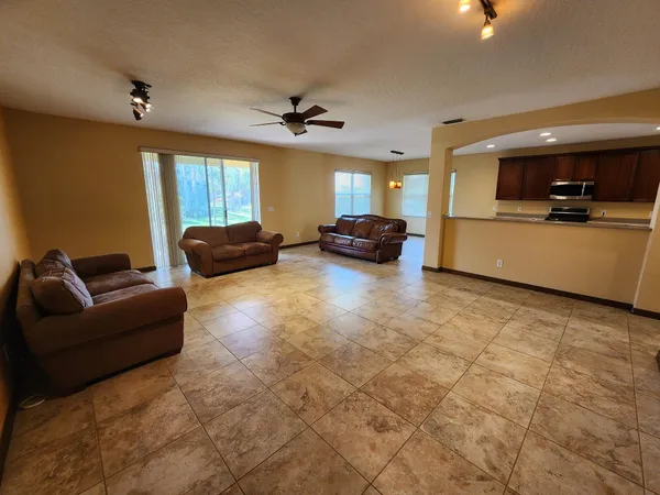 $3,400 | 3941 Orchard Drive, Melbourne, FL 32940