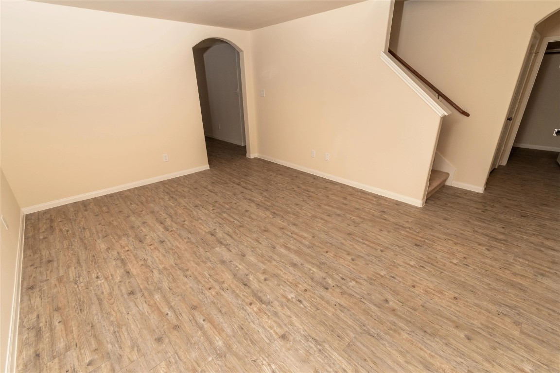 13010 Ristina Circle Houston, TX 77048 - Photo 6 of 10 Photos may be representative of the floor plan and not the exact home. Finishes, layout, and features of the actual property for lease may vary.