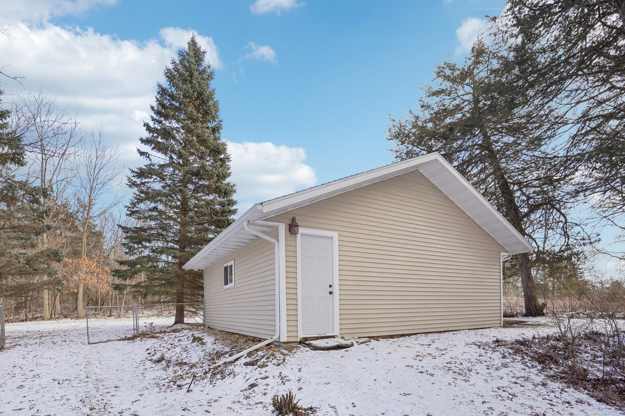 W10892 County Road V Lodi, WI 53555 - Photo 40 of 60