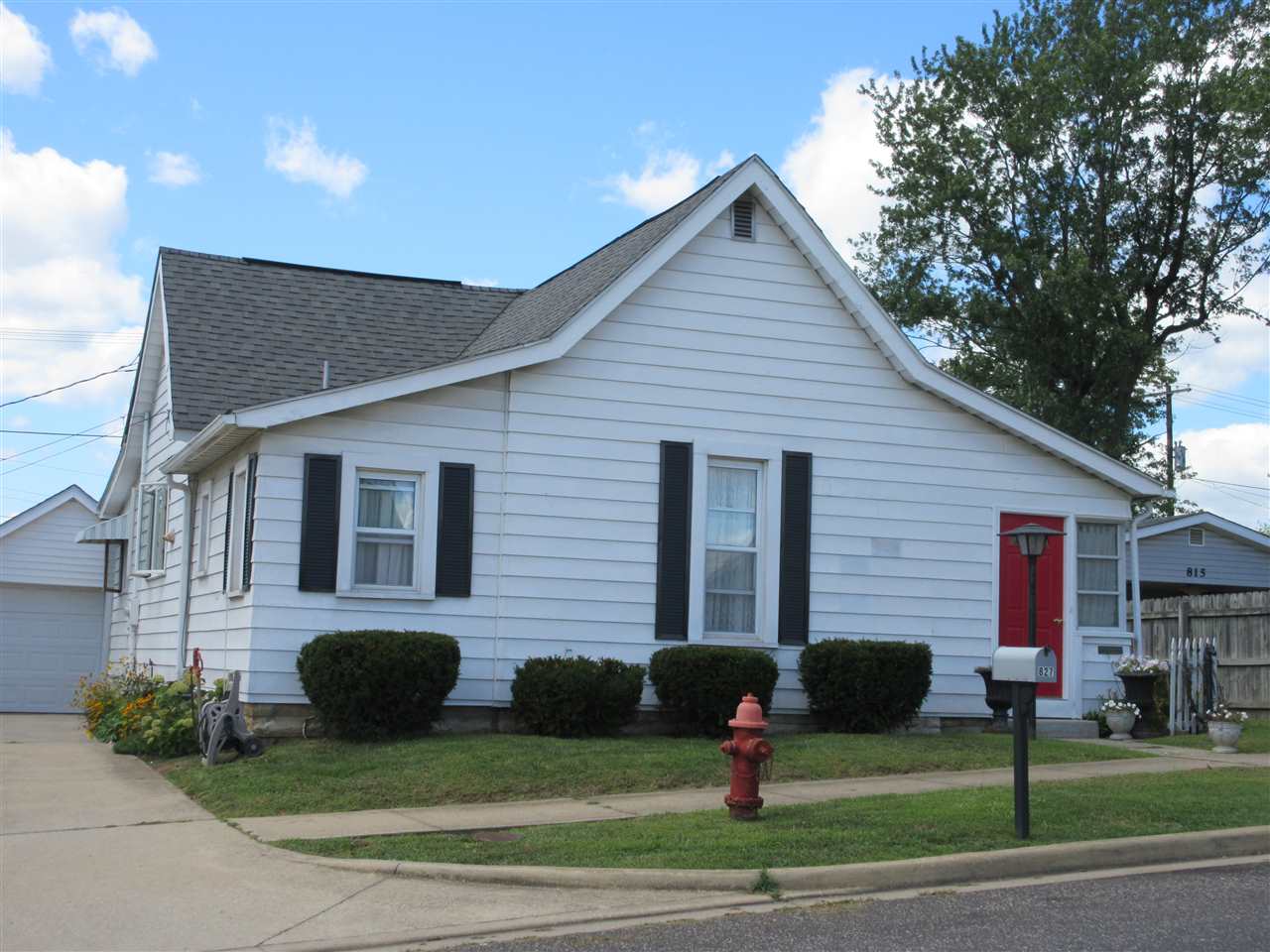 819 R Street Bedford, IN 47421 - Photo 1 of 22 Gallery Image 1