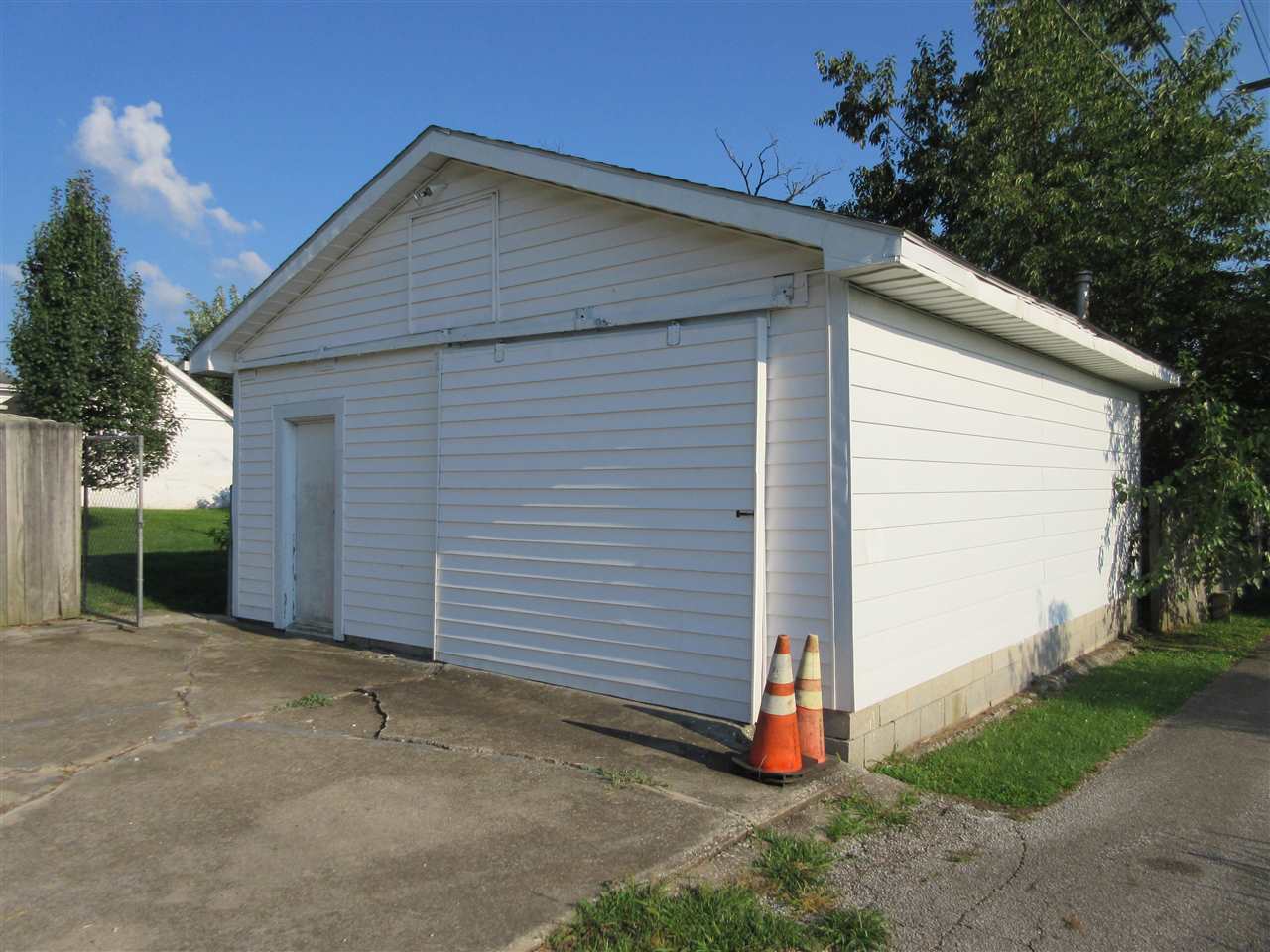 819 R Street Bedford, IN 47421 - Photo 19 of 22 Gallery Image 19