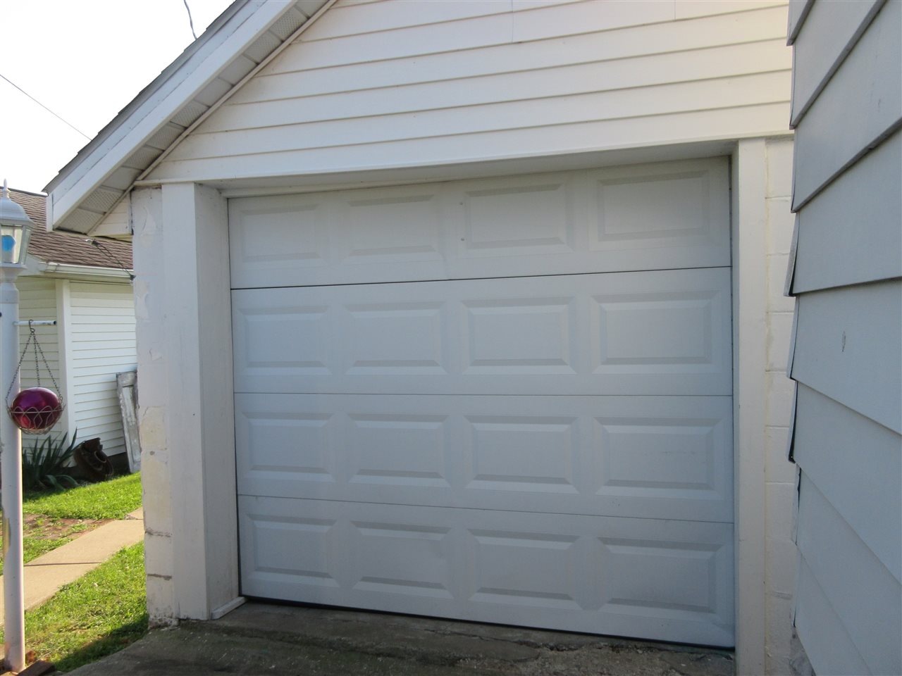 819 R Street Bedford, IN 47421 - Photo 9 of 22 Gallery Image 9