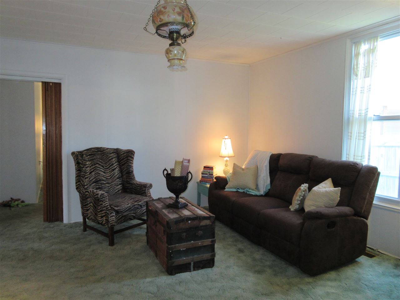 819 R Street Bedford, IN 47421 - Photo 10 of 22 Gallery Image 10