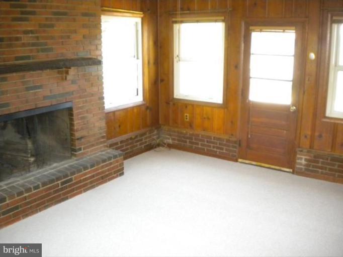 5829 Lebanon Road Alexandria, VA 22310 - Photo 16 of 20 Den w/fireplace