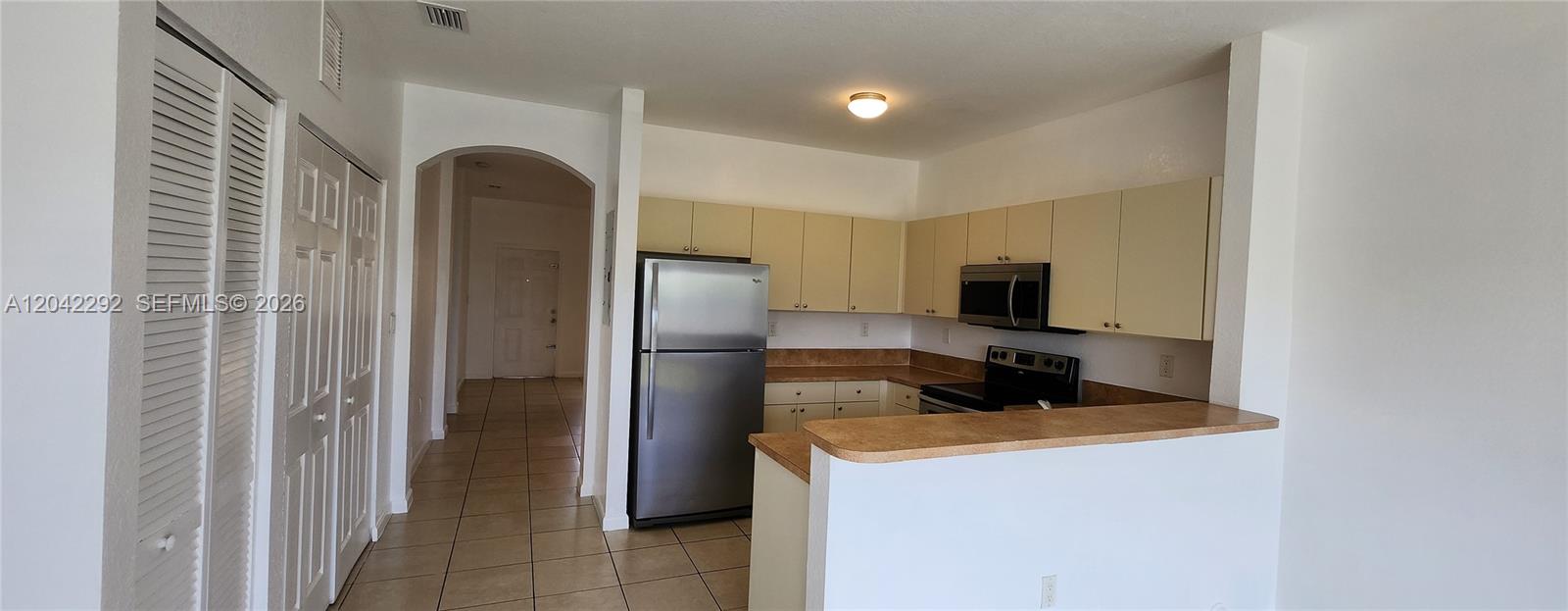10949 Southwest 181st Terrace Miami, FL 33157 - Photo 14 of 32