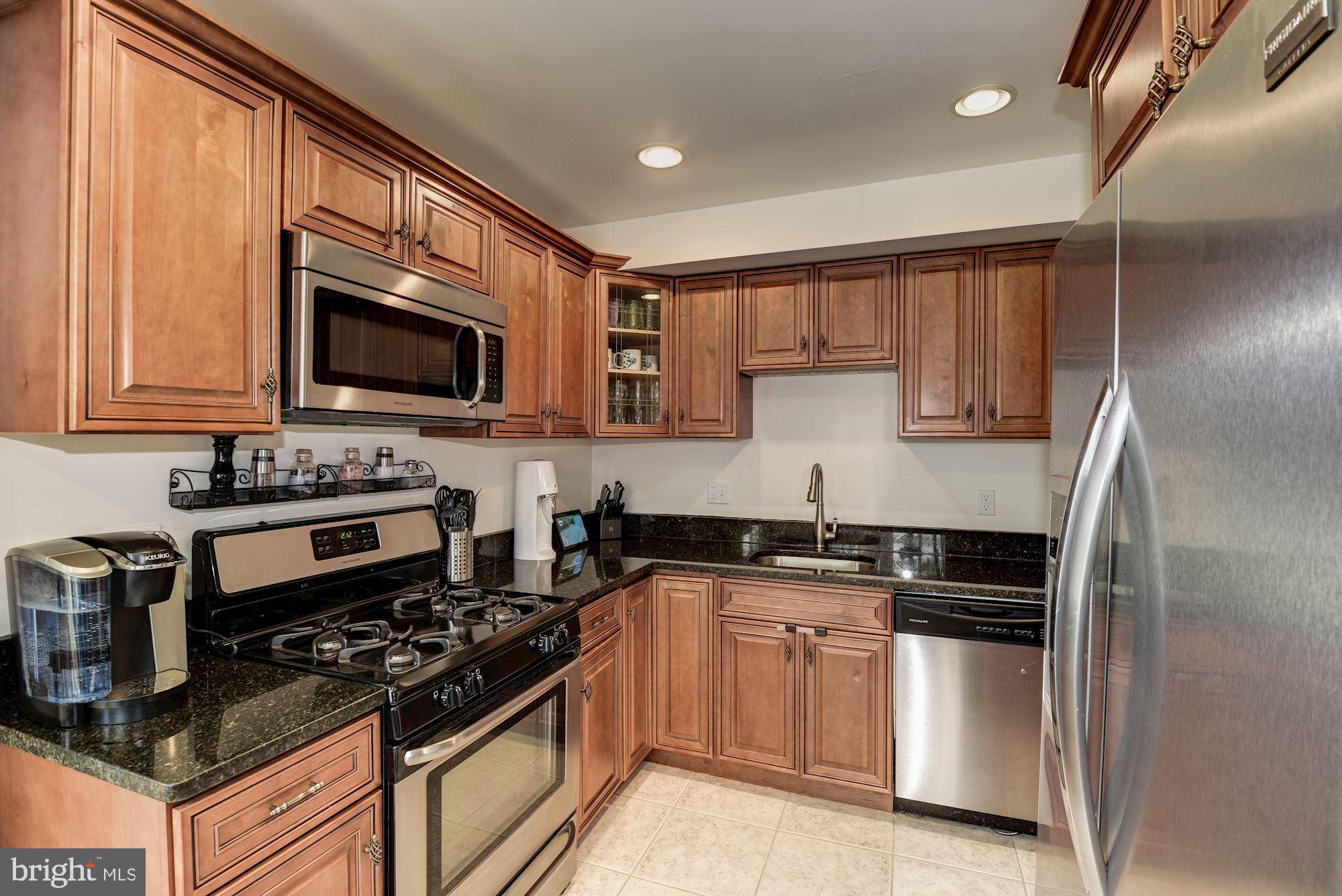 9708 Dilston Road Silver Spring, MD 20903 - Photo 5 of 19 Kitchen