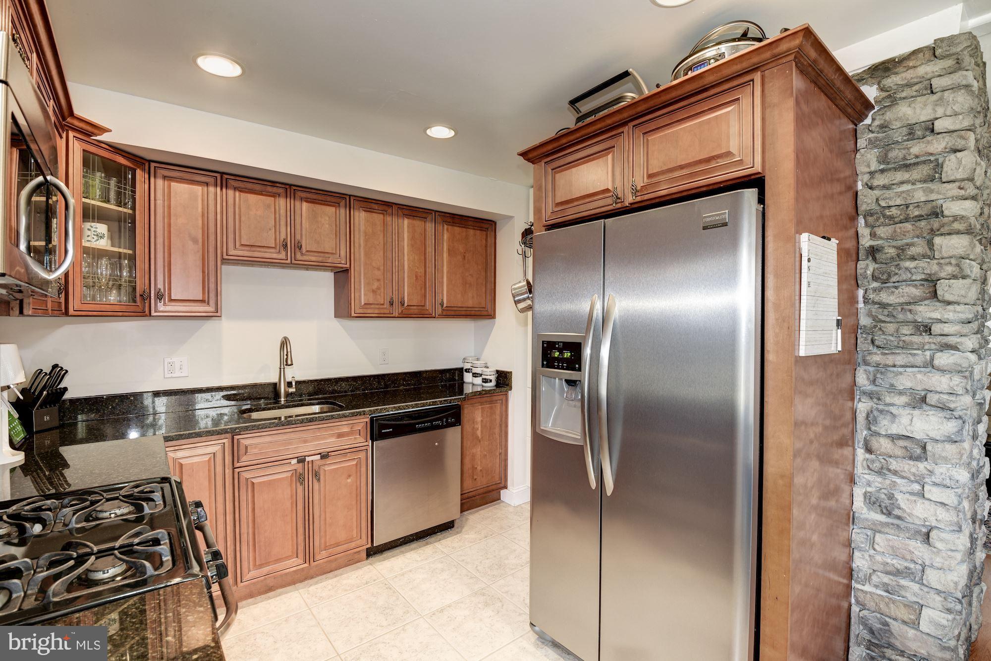 9708 Dilston Road Silver Spring, MD 20903 - Photo 6 of 19 Kitchen