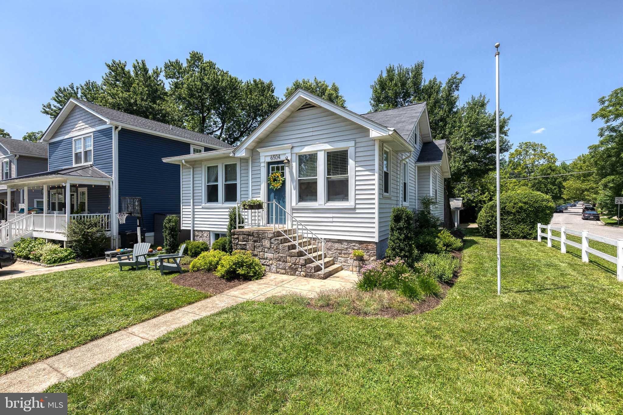 6504 Maplewood Road Baltimore, MD 21212 - Photo 45 of 45 a front view of house with yard and green space