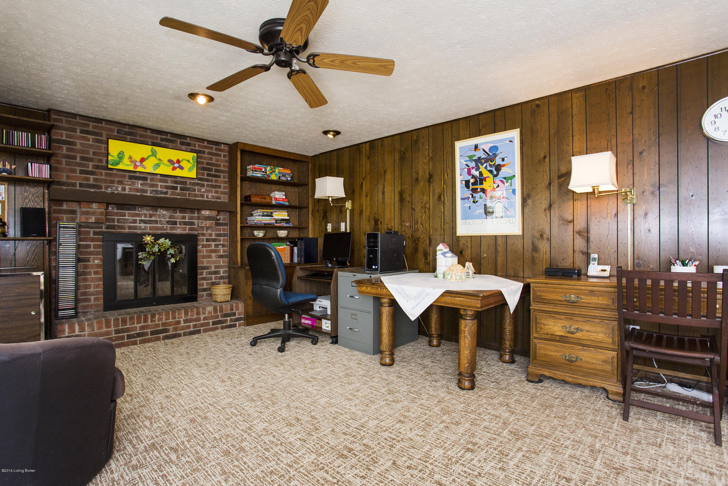 306 Alcott Road Louisville, KY 40207 - Photo 14 of 40 15-family room (1)