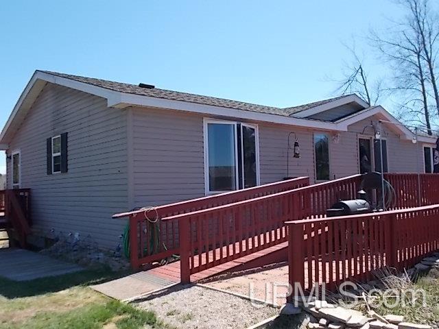 4823 Highway 2 Florence, WI 54121 - Photo 4 of 30