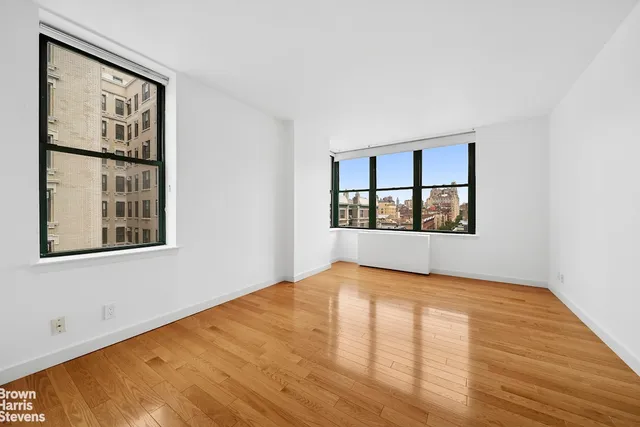 $2,000,000 | 2250 Broadway, Unit 10D | Upper West Side