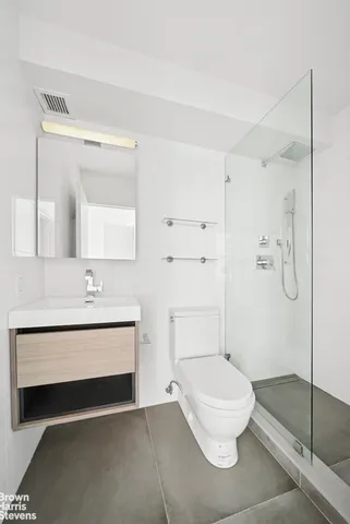 $2,000,000 | 2250 Broadway, Unit 10D | Upper West Side