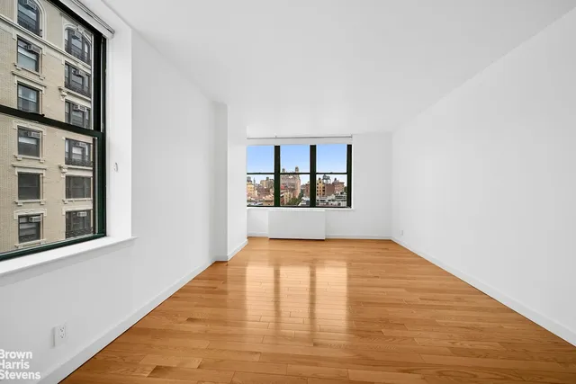 $2,000,000 | 2250 Broadway, Unit 10D | Upper West Side