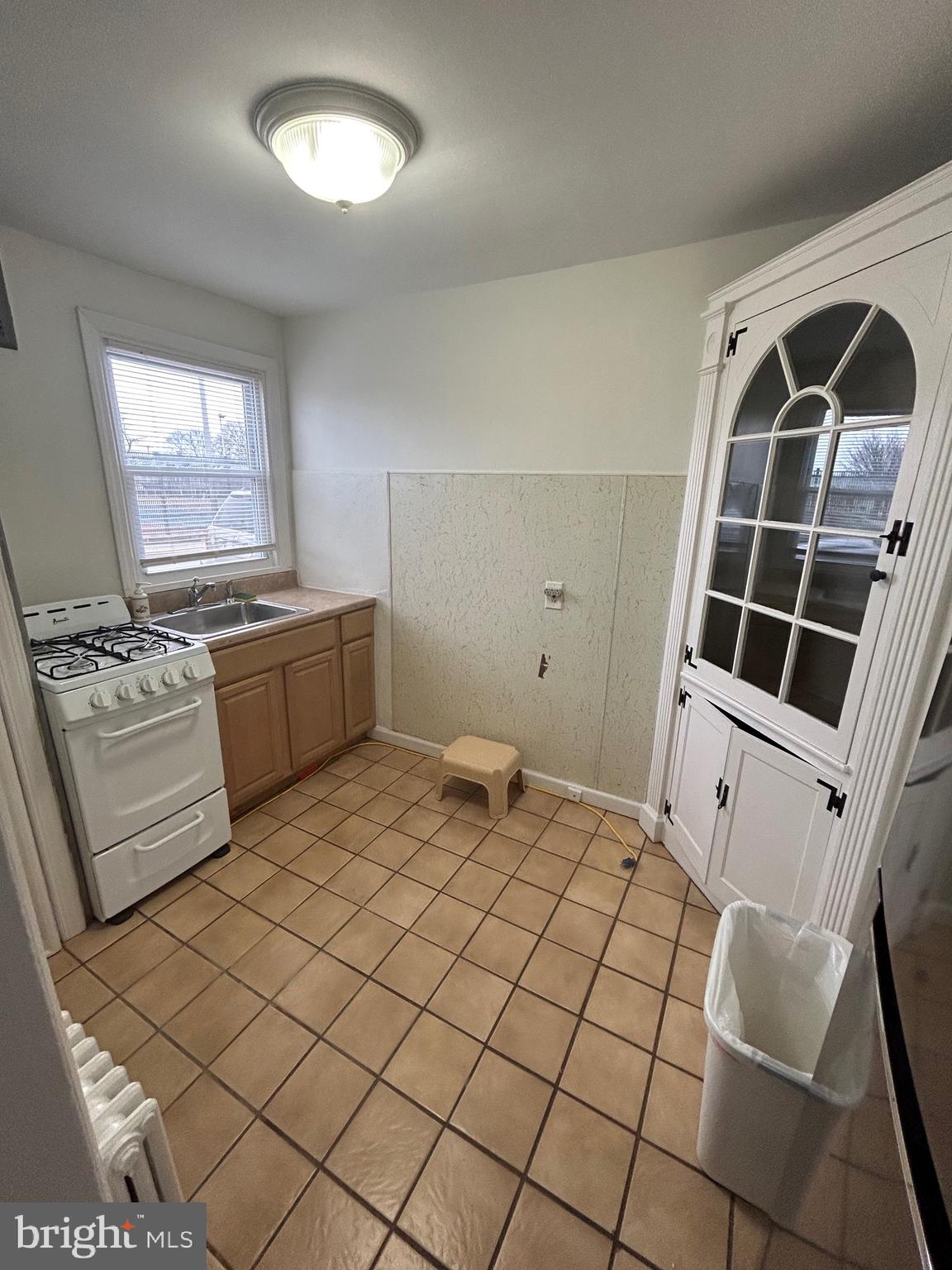 360 Walnut Street, Unit 2 Jenkintown, PA 19046 - Photo 7 of 8
