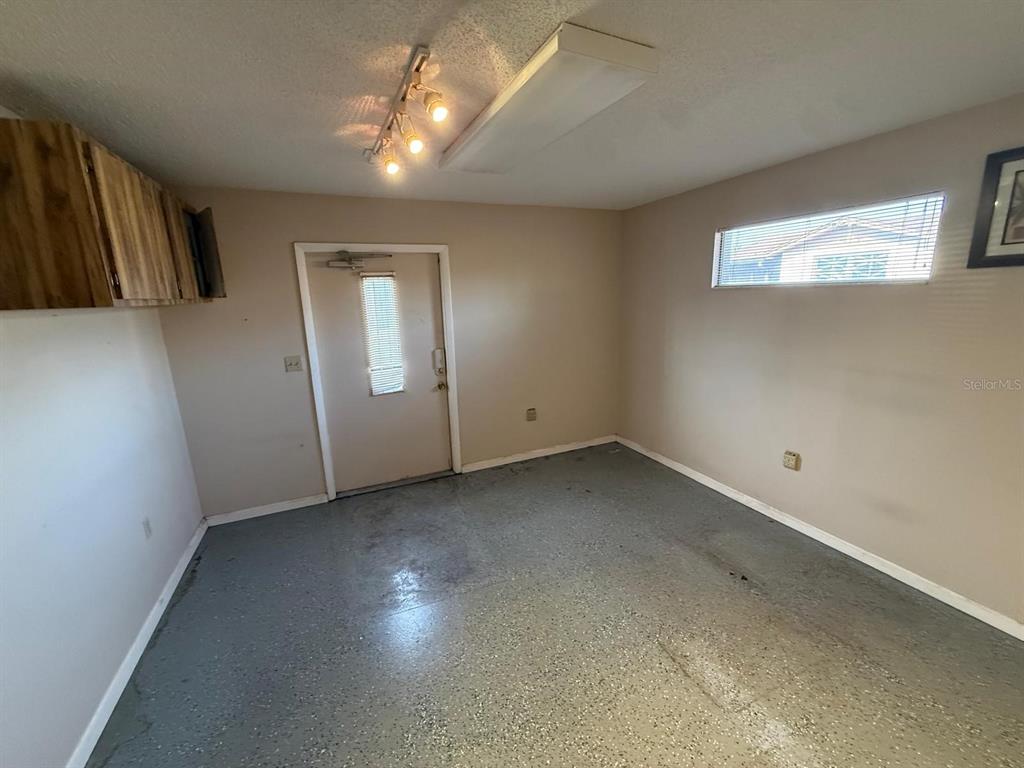 11640 Zimmerman Road Port Richey, FL 34668 - Photo 15 of 17