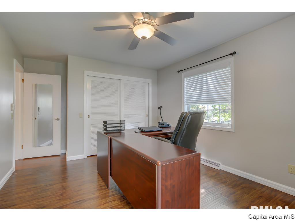 49 Inverness Road Springfield, IL 62704 - Photo 31 of 36