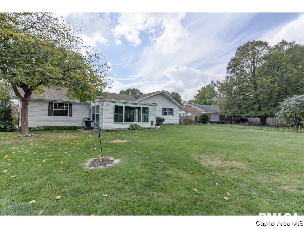 49 Inverness Road Springfield, IL 62704 - Photo 36 of 36