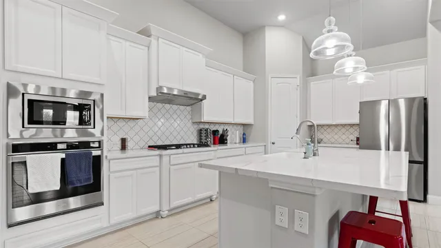 $378,000 | 2232 Clements Shore Lane, La Porte, TX 77571