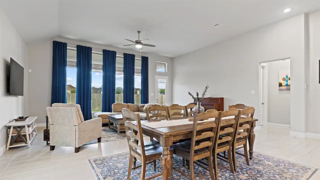 $378,000 | 2232 Clements Shore Lane, La Porte, TX 77571