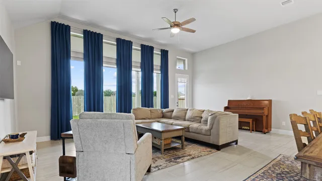 $378,000 | 2232 Clements Shore Lane, La Porte, TX 77571