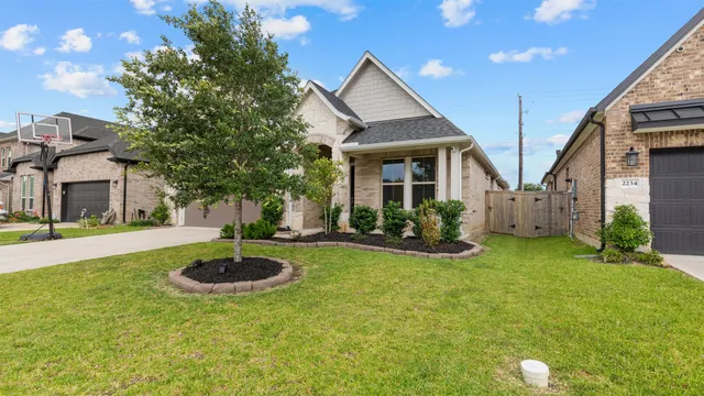 $378,000 | 2232 Clements Shore Lane, La Porte, TX 77571