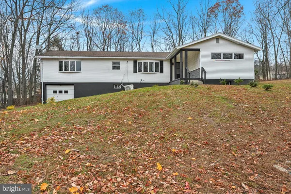$179,000 | 145 North Wylam Street, Frackville, PA 17931