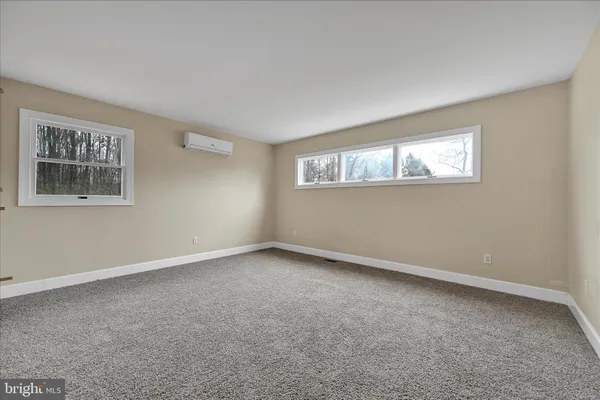 $179,000 | 145 North Wylam Street, Frackville, PA 17931