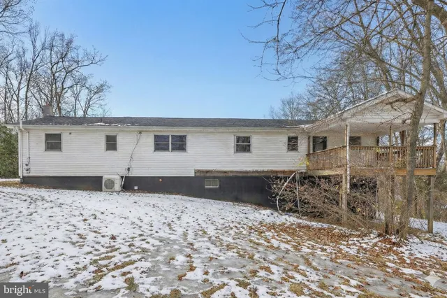 $215,000 | 145 North Wylam Street, Frackville, PA 17931