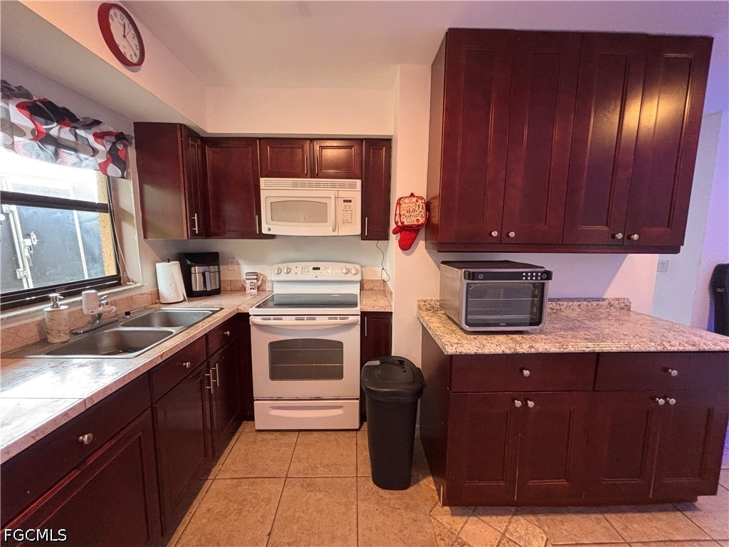 1977 46th Street Southwest Naples, FL 34116 - Photo 14 of 18