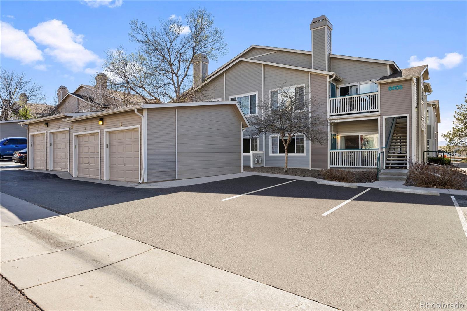 8405 Pebble Creek Way, Unit 104 Highlands Ranch, CO 80126 - Photo 33 of 40