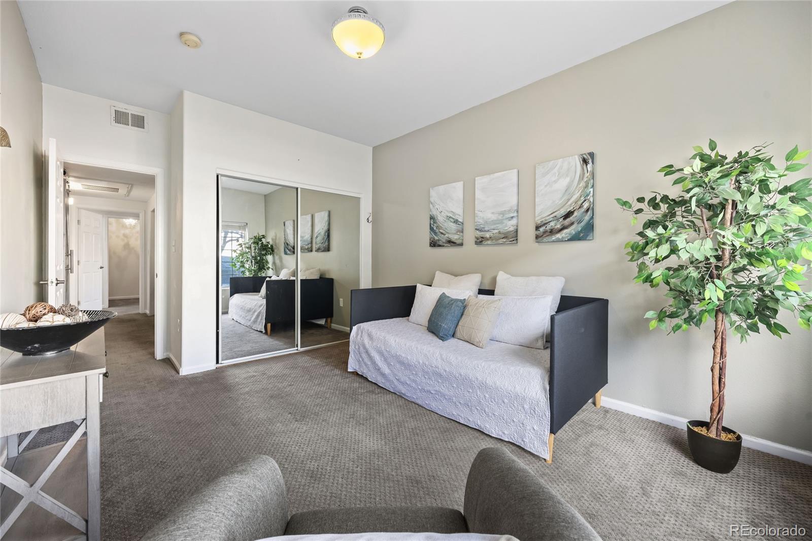 8405 Pebble Creek Way, Unit 104 Highlands Ranch, CO 80126 - Photo 5 of 40