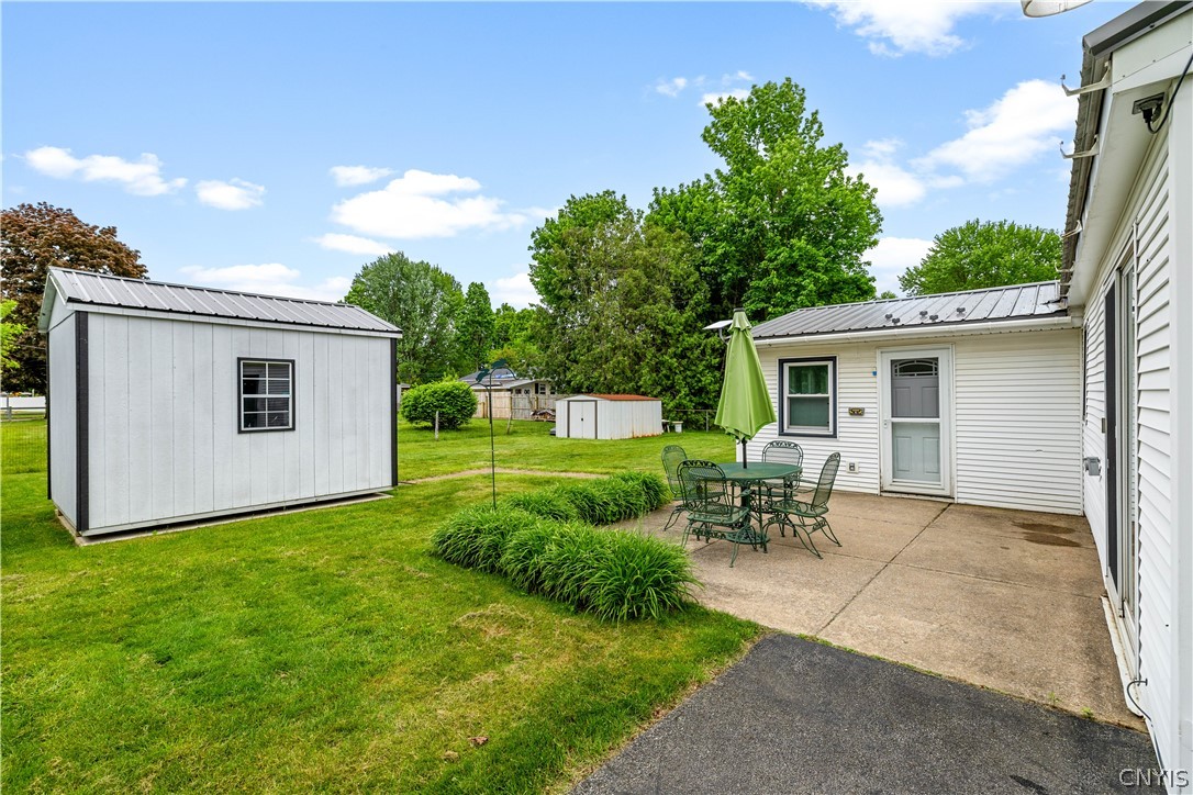 402 Richmond Road Utica, NY 13502 - Photo 6 of 22