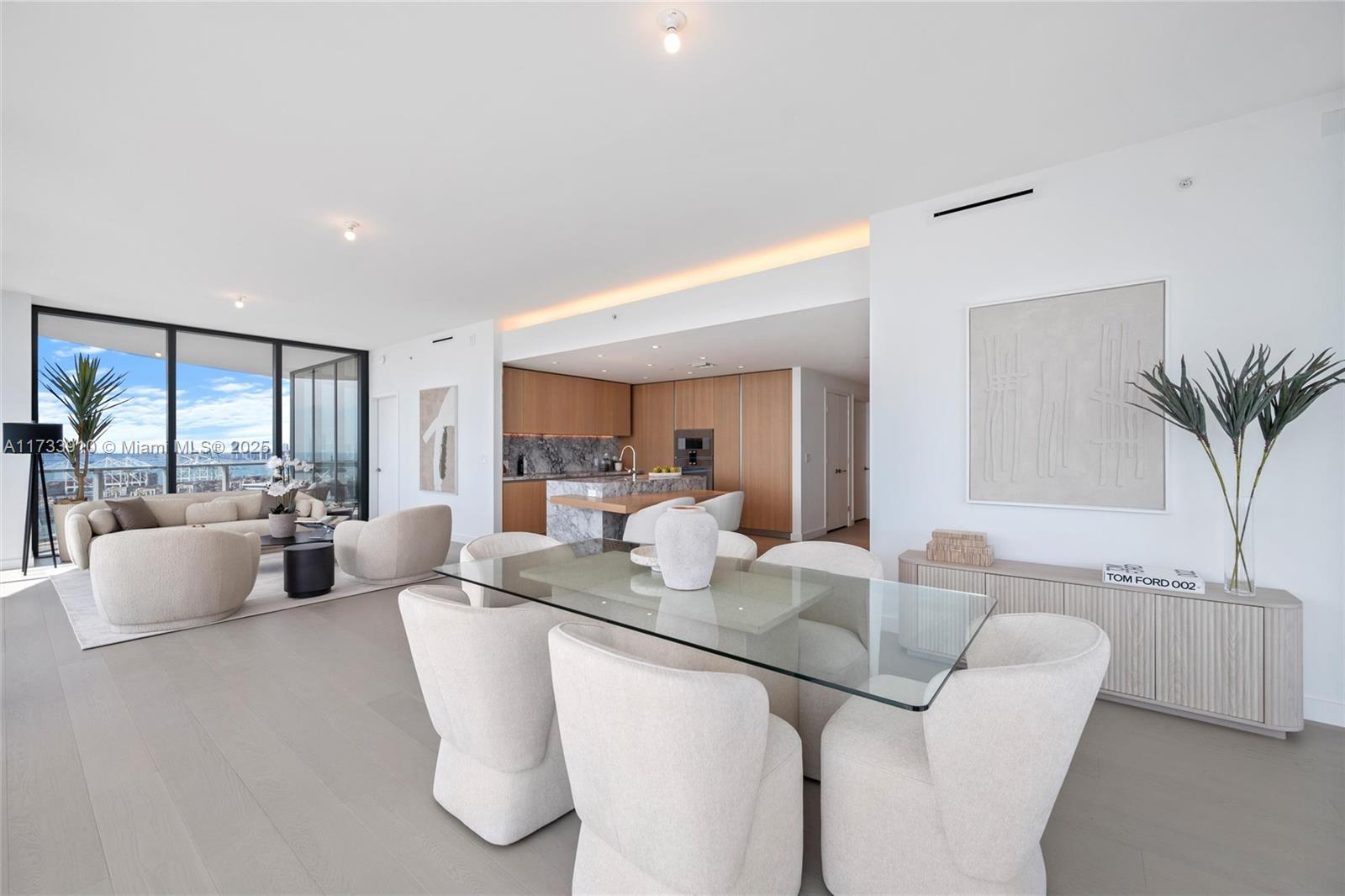 500 Alton Road, Unit 3201 Miami Beach, FL 33139 - Photo 15 of 37