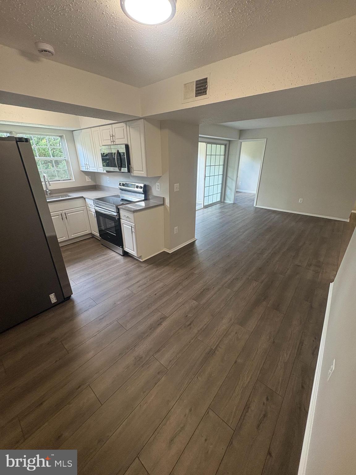 118 Fort Evans Road Southeast, Unit C Leesburg, VA 20175 - Photo 4 of 22 New Sink, Disposal and Faucet