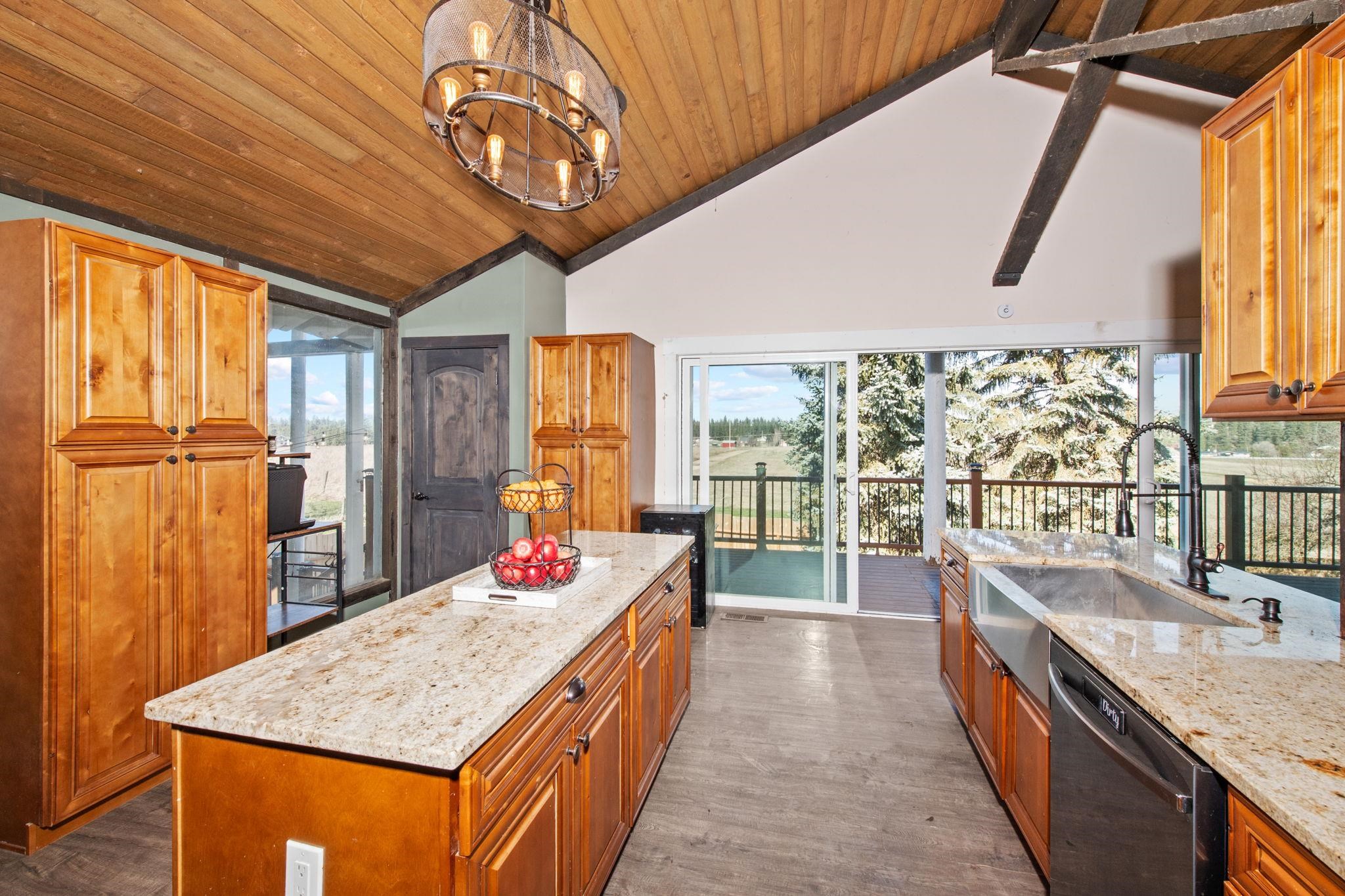 7302 East Bigelow Gulch Road Spokane, WA 99217 - Photo 5 of 42