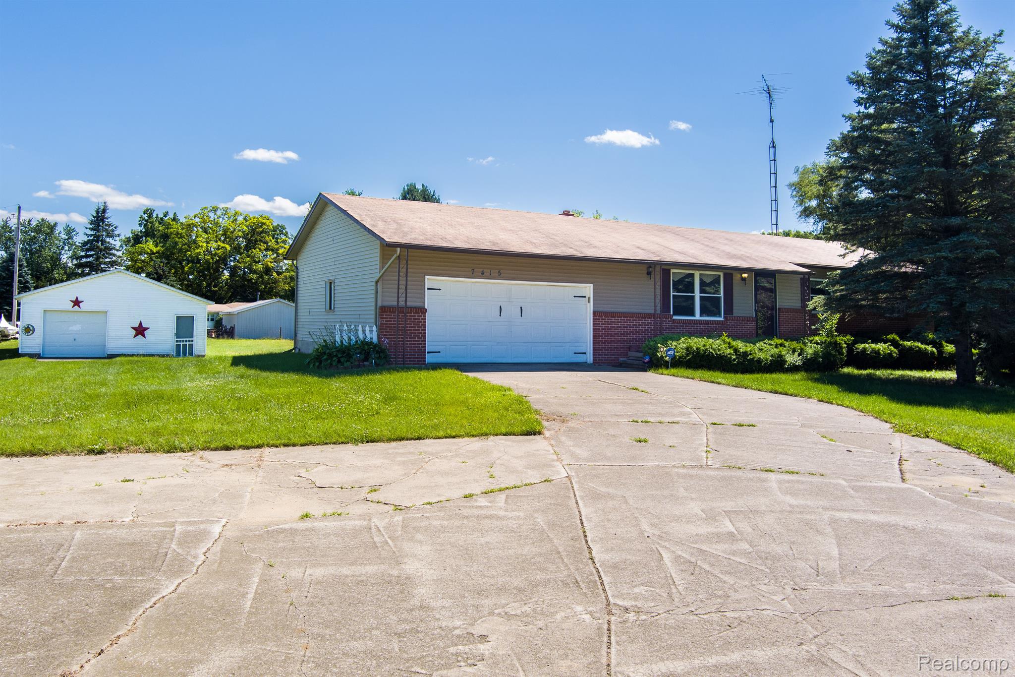 7415 West Mount Morris Road Flushing, MI 48433 - Photo 1 of 26 7415 W MT MORRIS ROAD