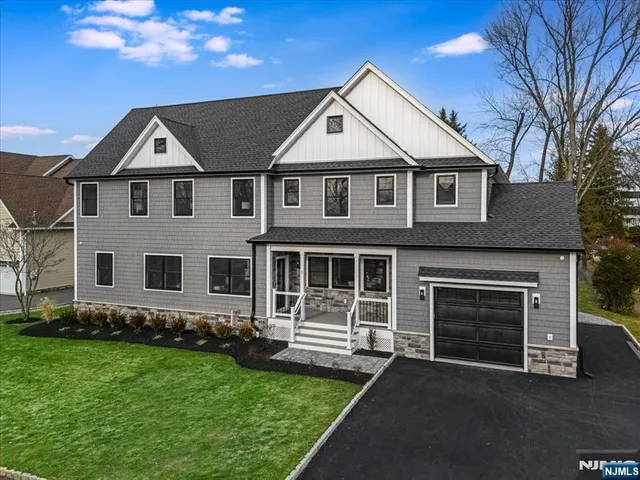 $1,100,000 | 11 Laurel Place, Fairfield, NJ 07004