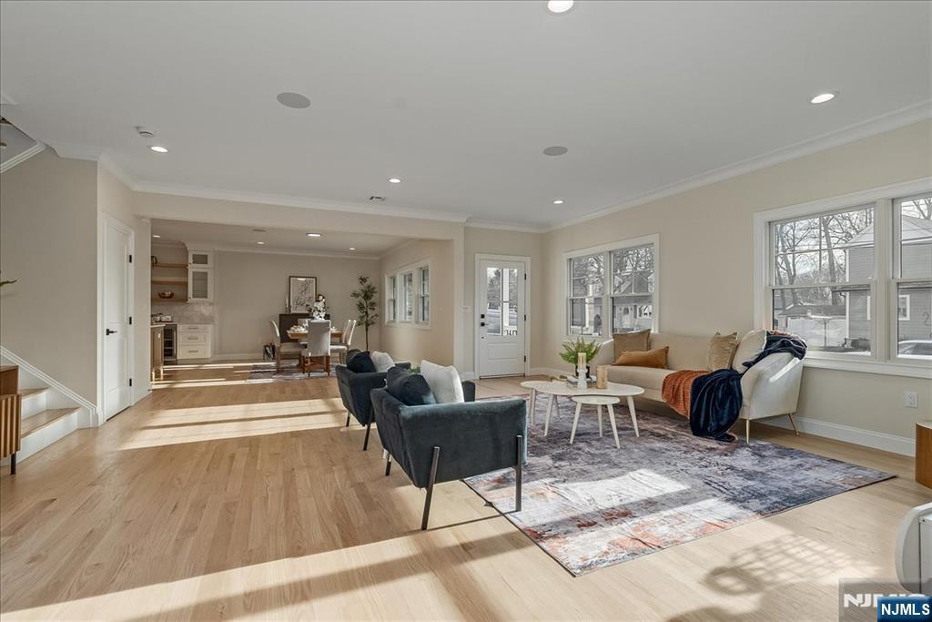 11 Laurel Place Fairfield, NJ 07004 - Photo 13 of 46