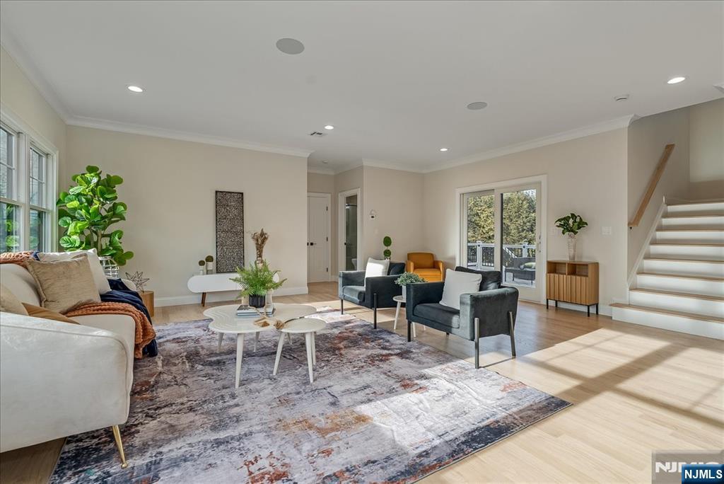 11 Laurel Place Fairfield, NJ 07004 - Photo 14 of 46