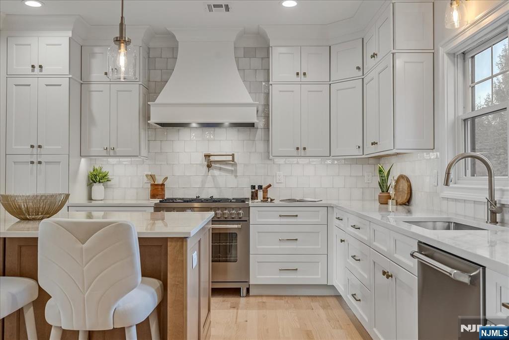 11 Laurel Place Fairfield, NJ 07004 - Photo 21 of 46