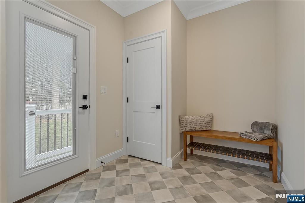 11 Laurel Place Fairfield, NJ 07004 - Photo 25 of 46