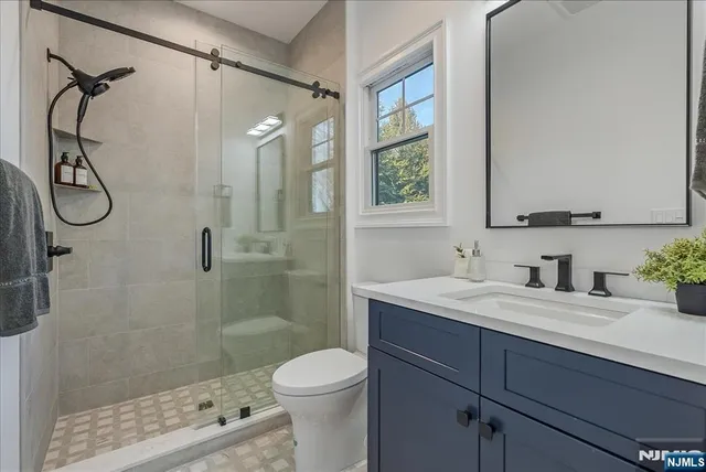 $1,100,000 | 11 Laurel Place, Fairfield, NJ 07004