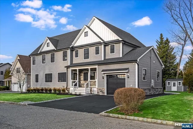 $1,100,000 | 11 Laurel Place, Fairfield, NJ 07004