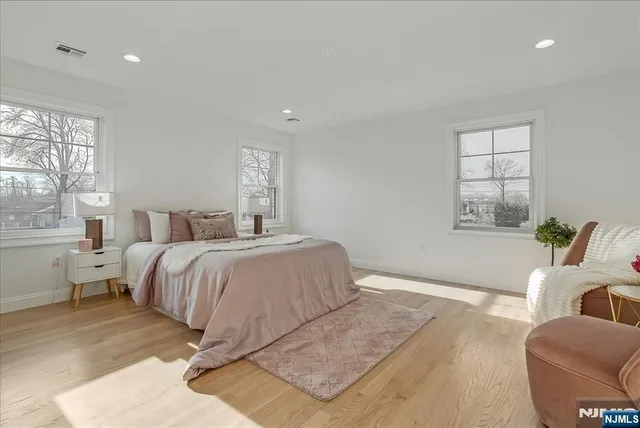 $1,100,000 | 11 Laurel Place, Fairfield, NJ 07004