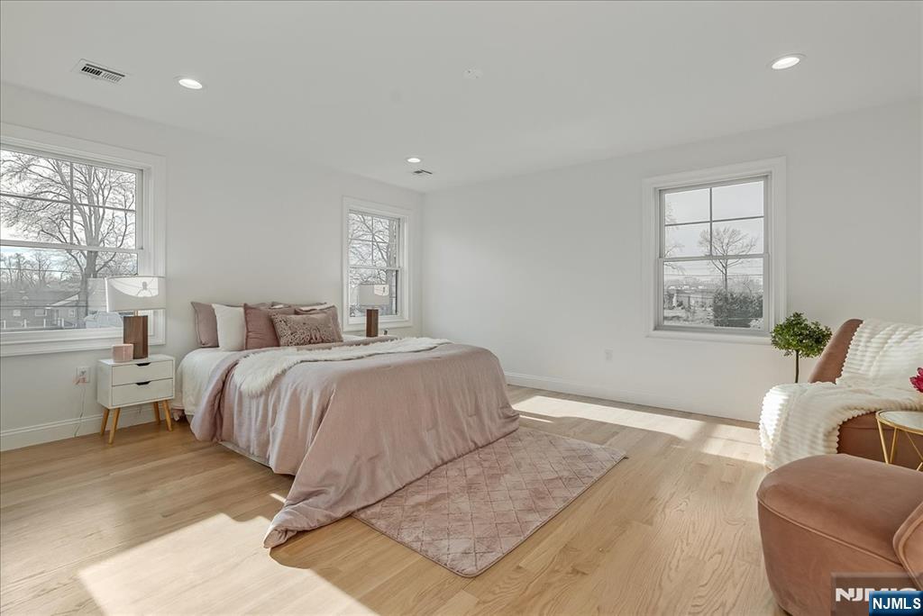 11 Laurel Place Fairfield, NJ 07004 - Photo 36 of 46