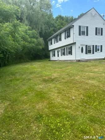 $379,000 | 34 Eastview Drive, Windsor, CT 06095