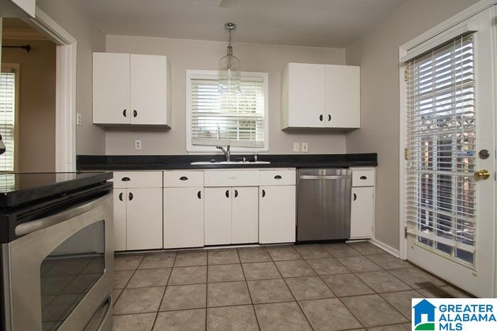 1016 Edgewood Boulevard Birmingham, AL 35209 - Photo 13 of 27